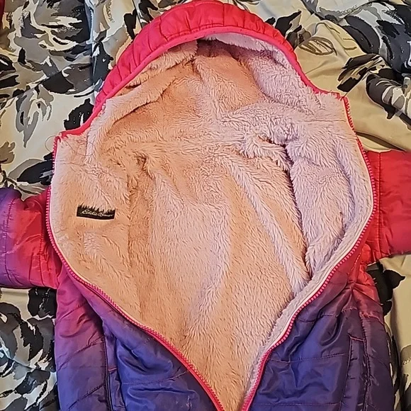 Eddie Bauer girls coat reversible - Picture 4 of 4
